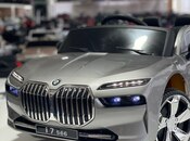 "BMW İ7" uşaq avtomobili